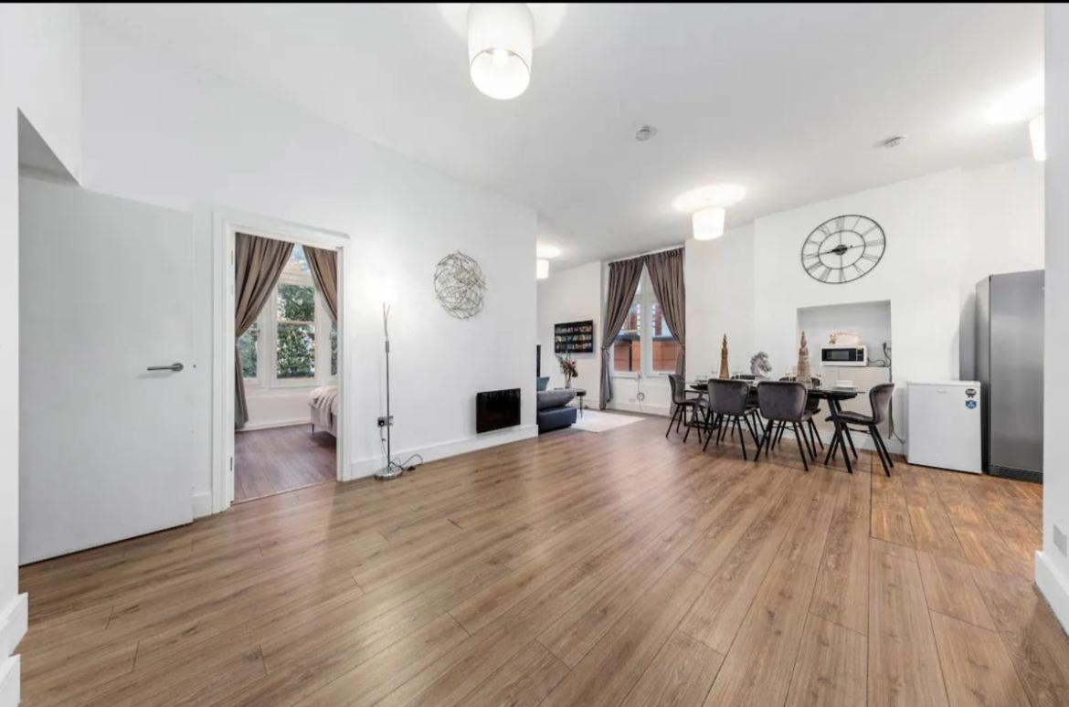 Majestic 2-Bedroom Flat In Knightsbridge-Hyde Park Kb70 Λονδίνο Εξωτερικό φωτογραφία