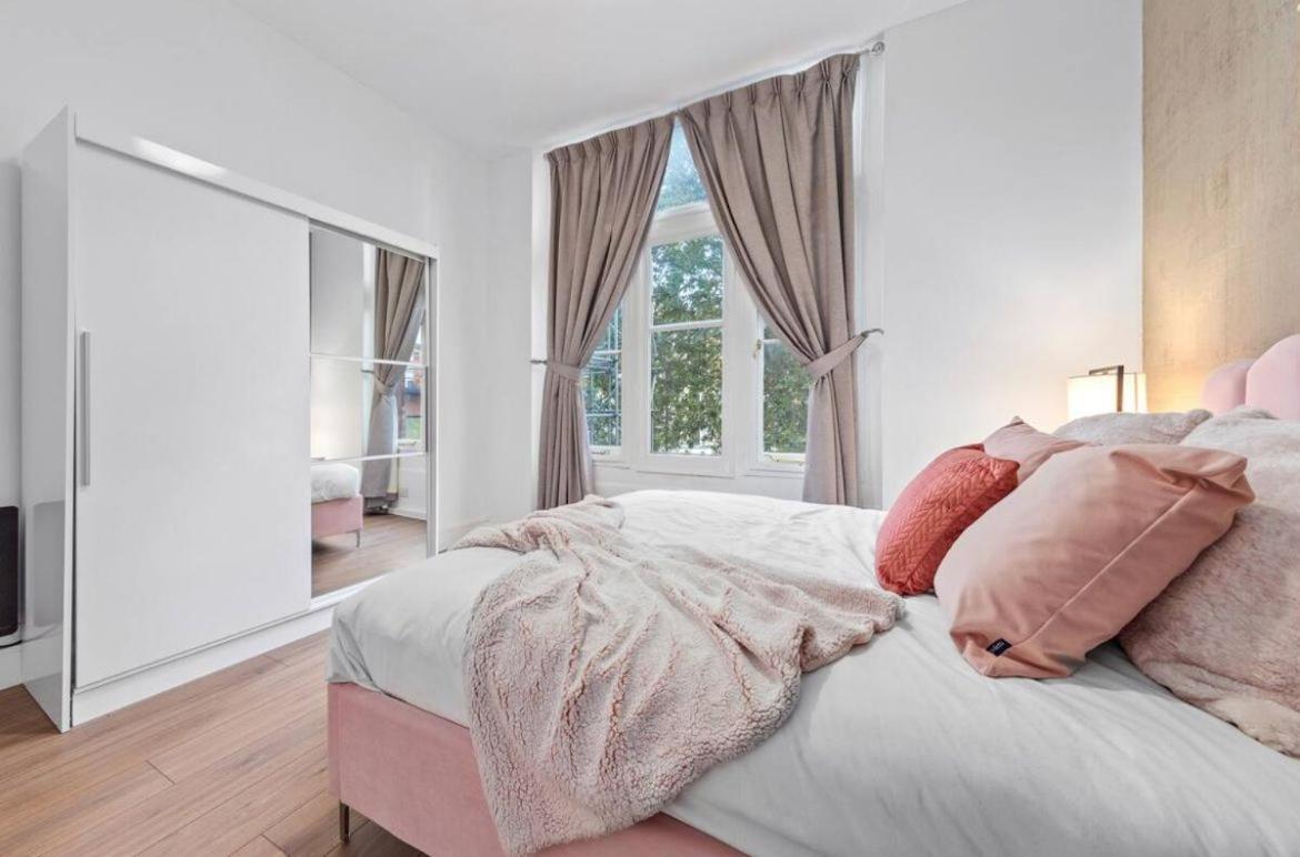 Majestic 2-Bedroom Flat In Knightsbridge-Hyde Park Kb70 Λονδίνο Εξωτερικό φωτογραφία